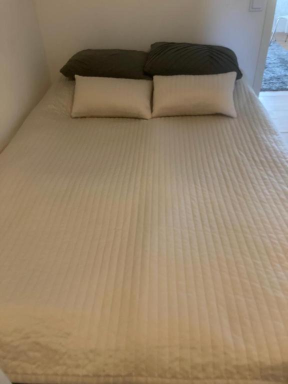 Bed and Breakfast Mehri Uppsala Exterior foto
